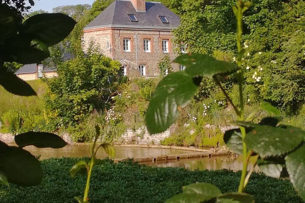 Foto 4 von 30: La Maison Des Sources