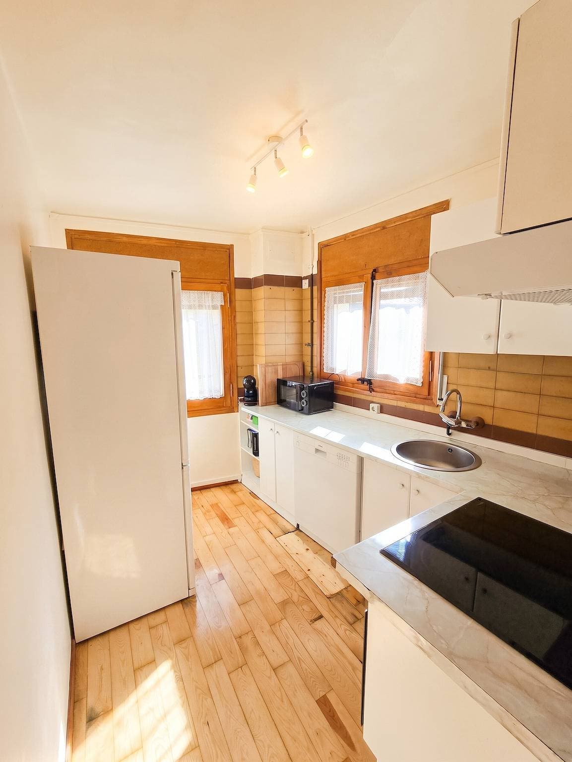 Foto 9 von 26: Gemütliche Wohnung in Alp 60 m² mit Balkon und Aussicht!