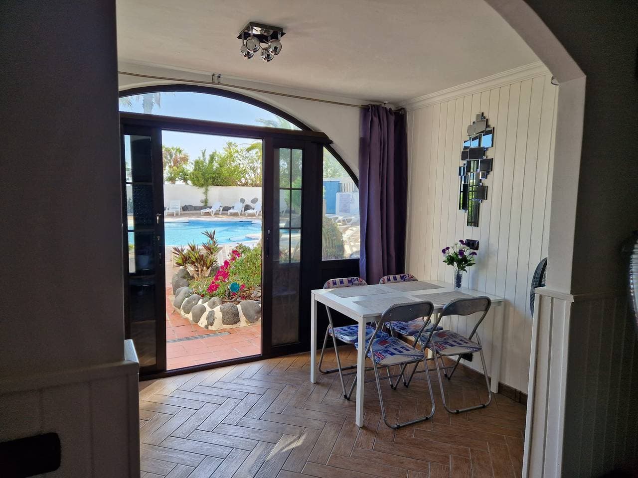 Foto 3 von 20: Ferienwohnung für 4 Personen mit Garten