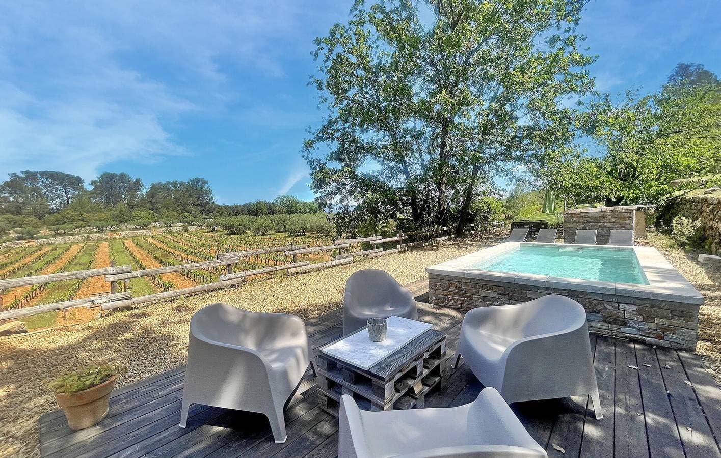 Foto 4 von 23: Geräumige Wohnung mit Pool & Flussblick!