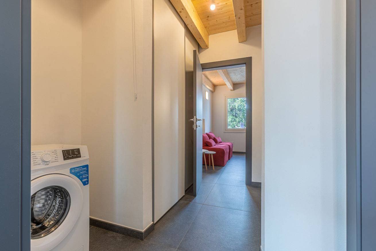 Foto 11 von 43: Ferienwohnung für 9 Personen mit Balkon