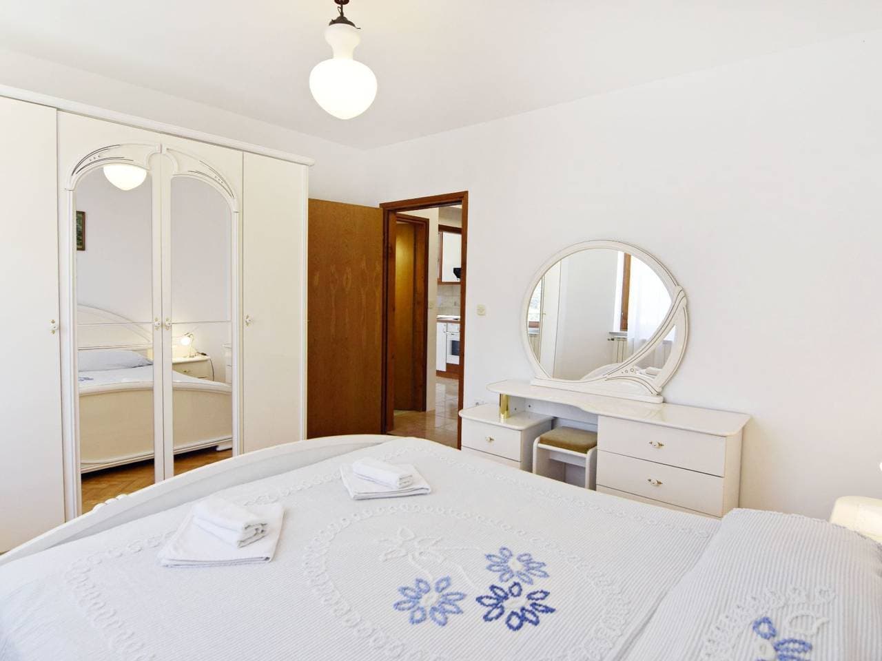 Foto 6 von 37: Apartment mit zwei Schlafzimmern in Strandnähe