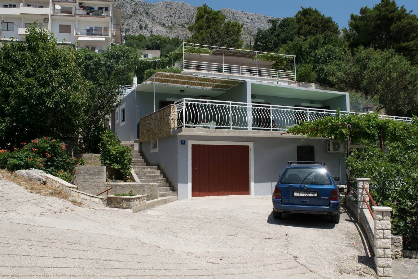Foto 2 von 18: Studio Appartement mit Terrasse und Meerblick Lokva Rogoznica, Omis As-6005-a
