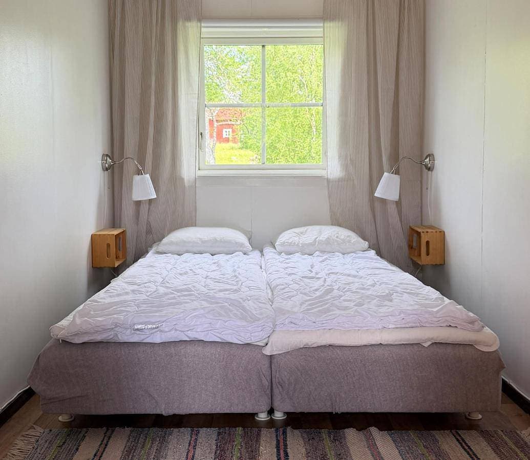 Foto 2 von 13: Quadruple Room with Private Bathroom