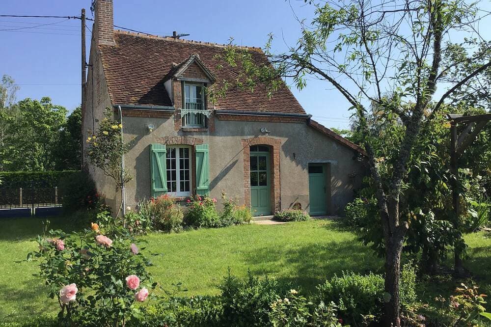 Foto 9 von 22: Typisches Solognote-Haus, renoviert in einer blumigen und waldreichen Umgebung