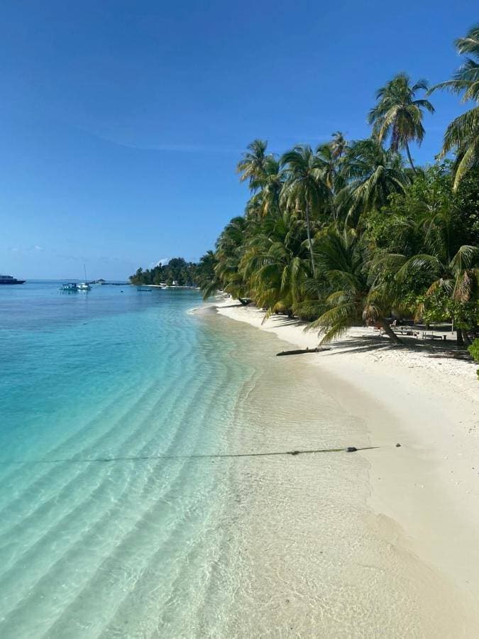 Mandhoo Inn 1