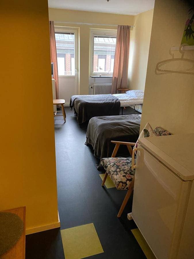 Foto 2 von 13: Twin Room with Shared Shower