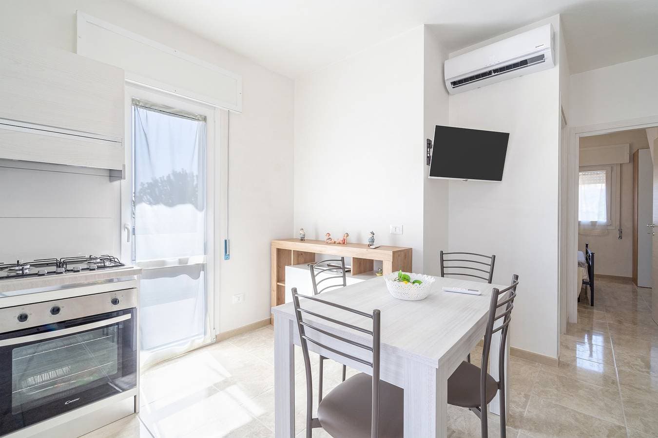 Foto 6 von 29: Ferienwohnung 'Appartamento Nemo' mit Meerblick, WLAN und Klimaanlage