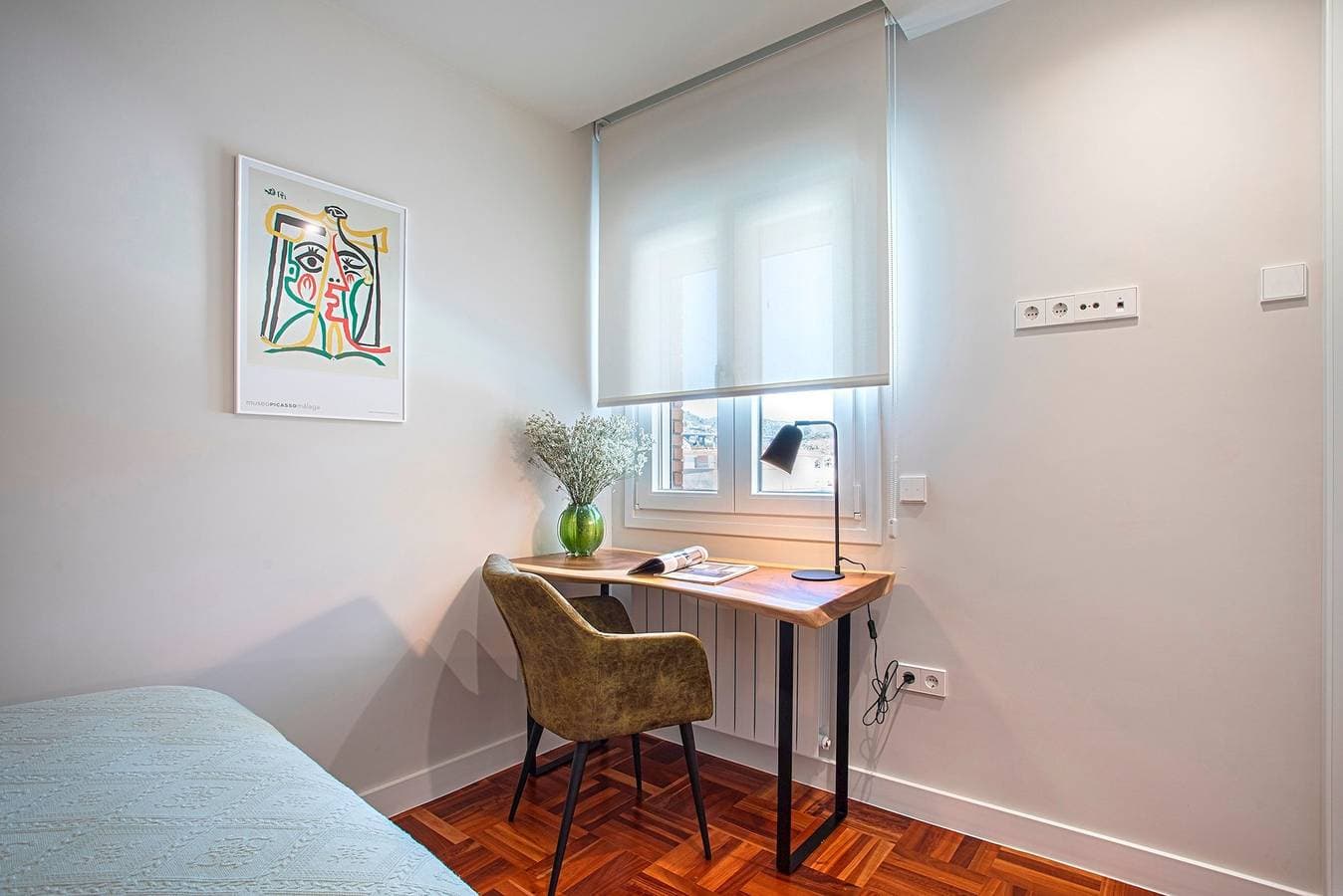 Foto 12 von 19: Spectacular 3 Bd penthouse with parking and sea views terrace. Elcano Terrace