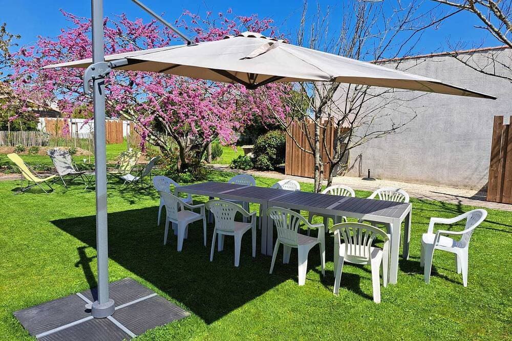 Foto 11 von 25: Le Pavillon Entièrement Équipé à 5 Min du Port de La Flotte et de son Marché
