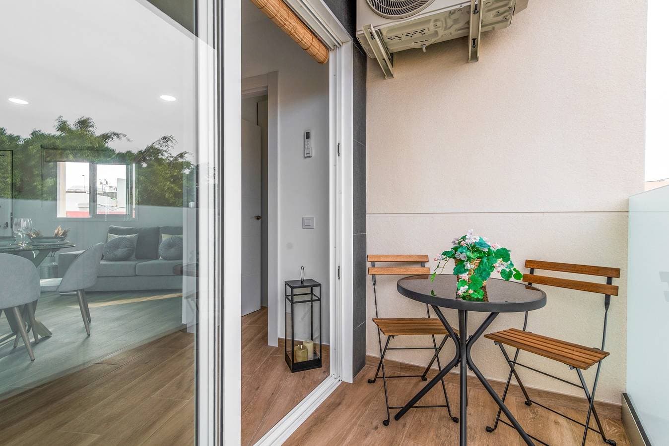 Foto 3 von 26: Ferienwohnung 'Flamboyan 1' mit Balkon, WLAN und Klimaanlage