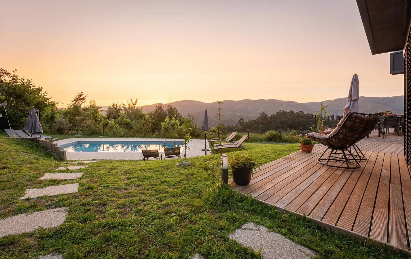 Foto 3 von 32: Chalet 'Casas Dos Jarros' mit Bergblick und privatem Jacuzzi