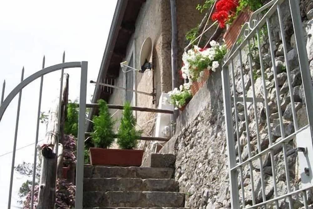 Foto 13 von 26: Wunderbares Haus am Meer an der Amalfiküste - Genießen Sie die Terrasse und den Meerblick!