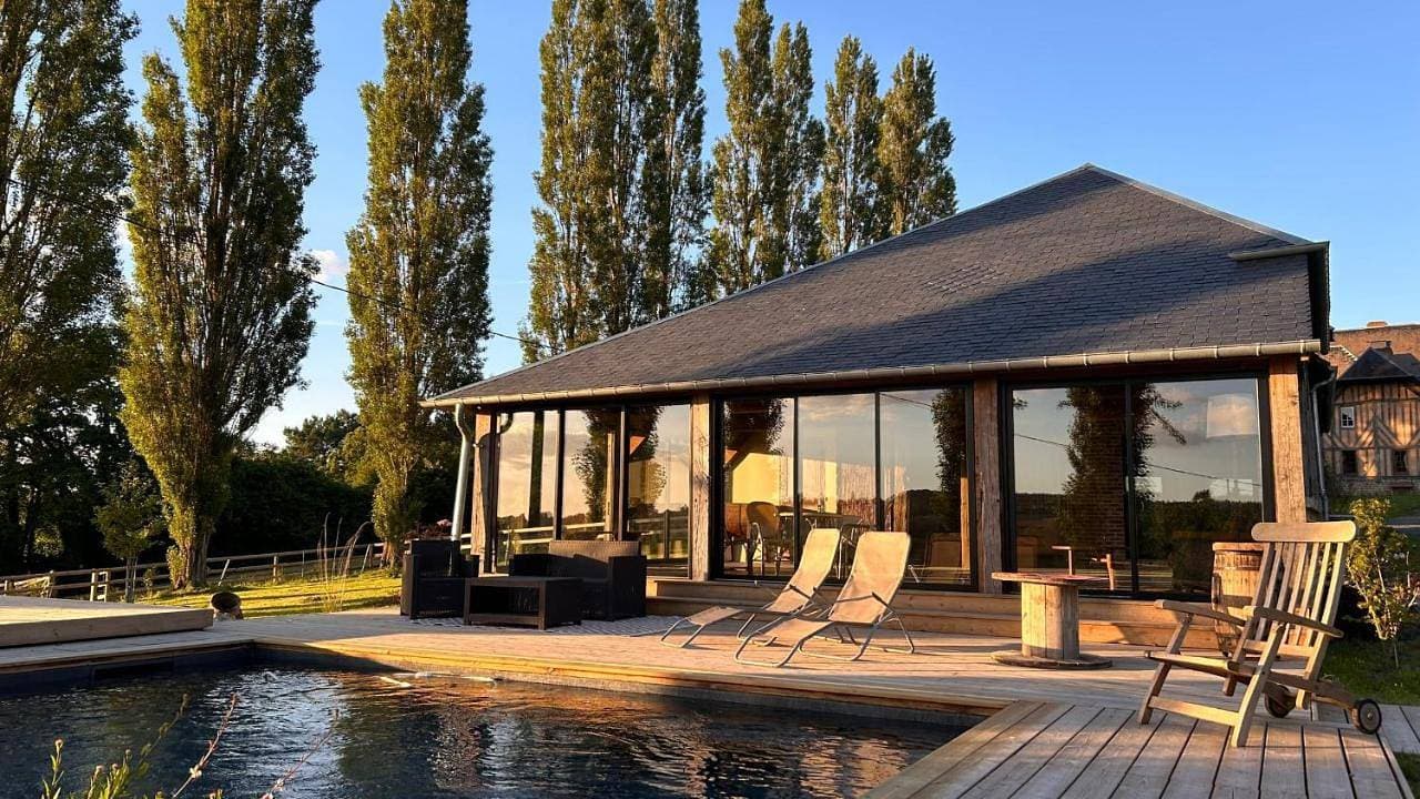Foto 2 von 10: Deluxe Villa