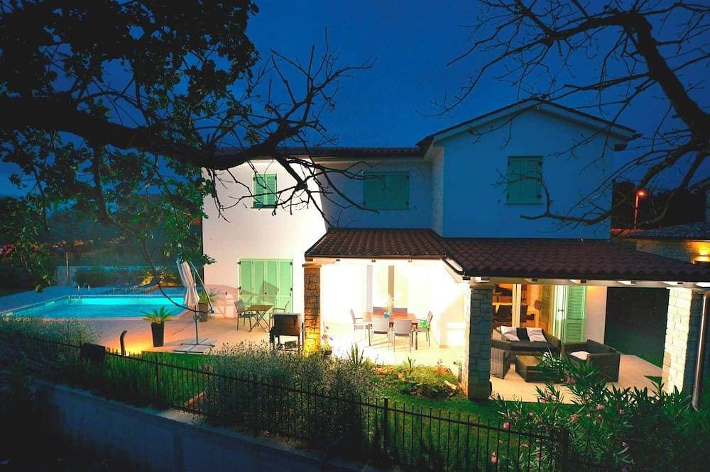 Vollständig umzäunt, privater Pool-beheizt, ruhig, modern, gemütlich, Meerblick 1