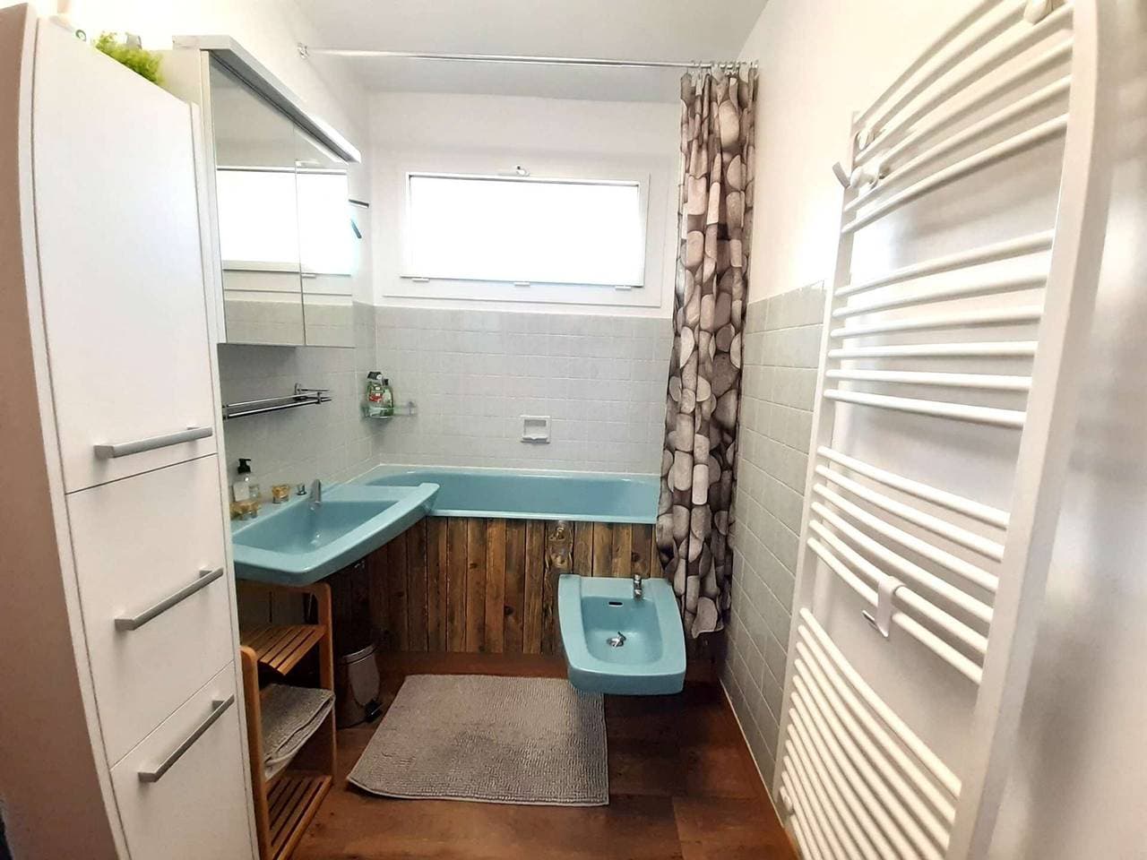 Foto 5 von 10: Spacious Studio, Sleeps 4 - Ski-In/Ski-Out, Balcony with Mountain Views, Fully Equipped Kitchen