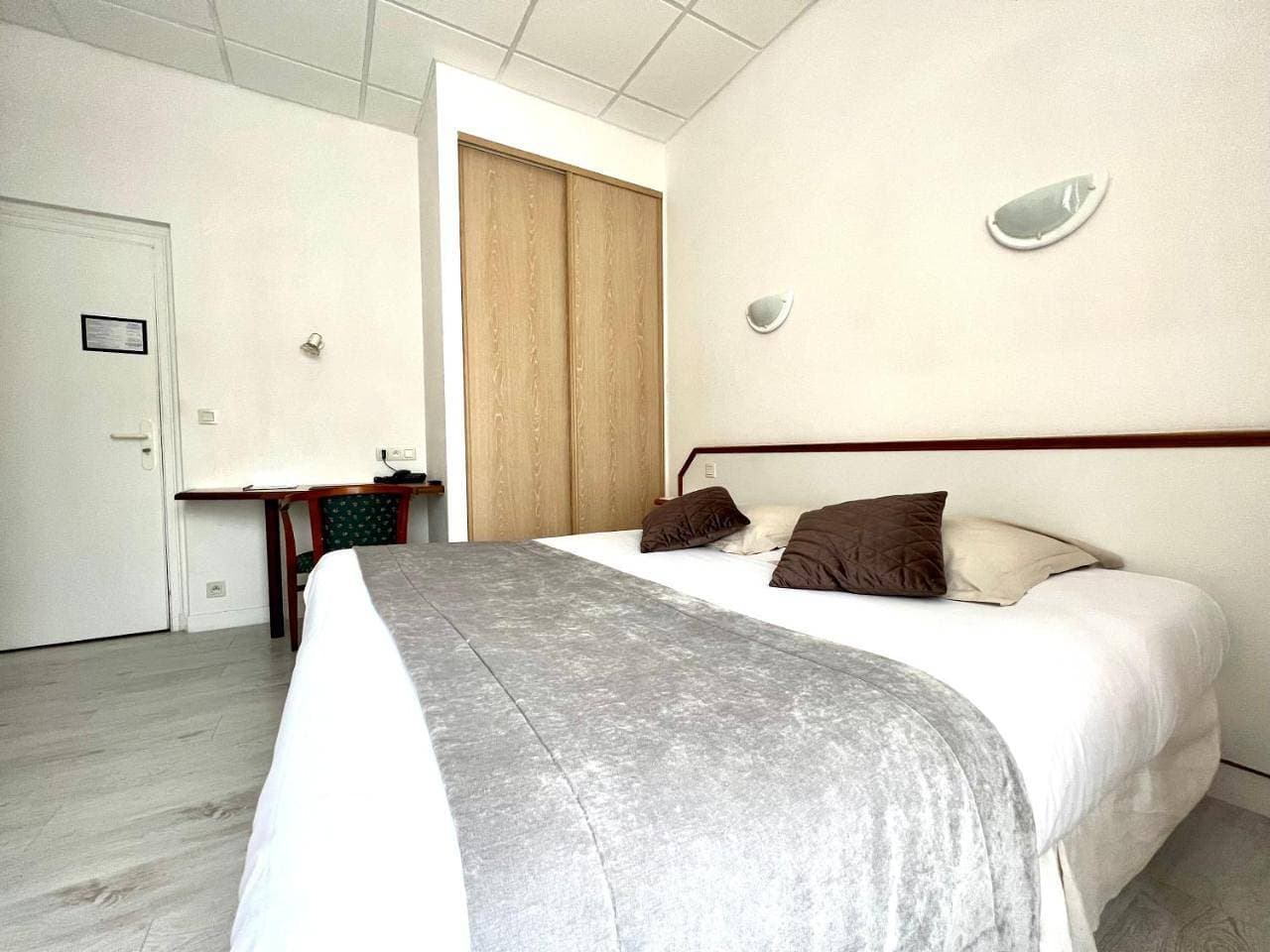 Foto 6 von 10: Small Double Room