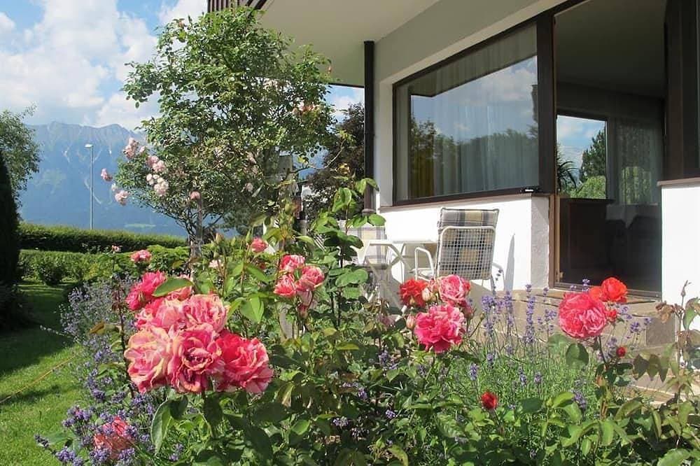 Foto 8 von 14: Sunny holiday home with a beautiful garden and terrace