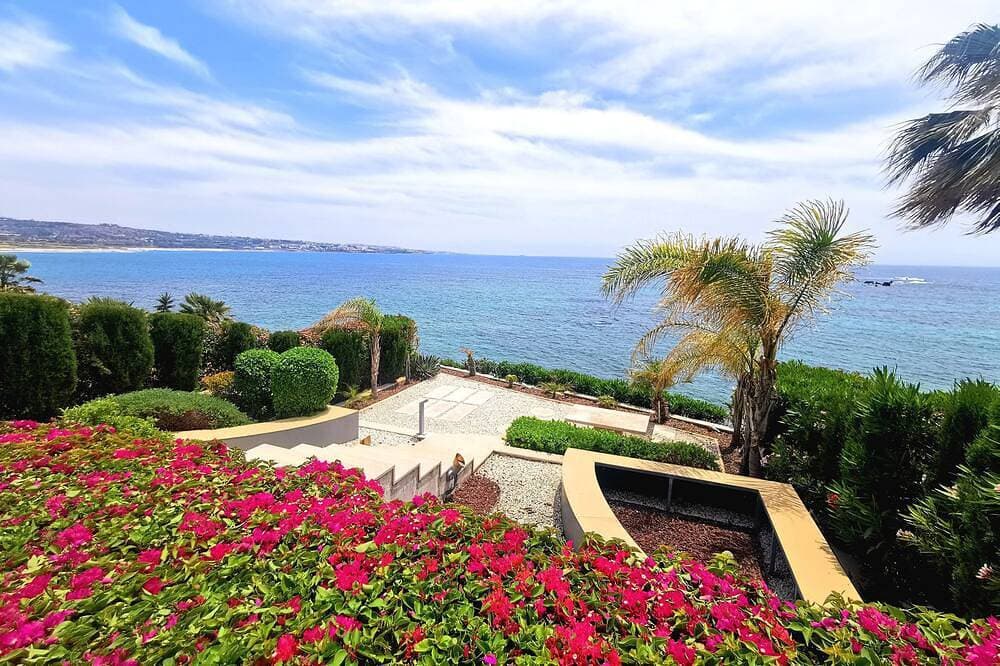Foto 8 von 30: SunResidence, 3 bed, first line, Coral bay