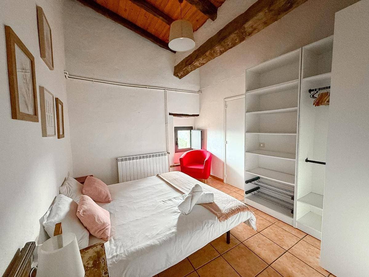 Foto 10 von 28: Three-Bedroom House