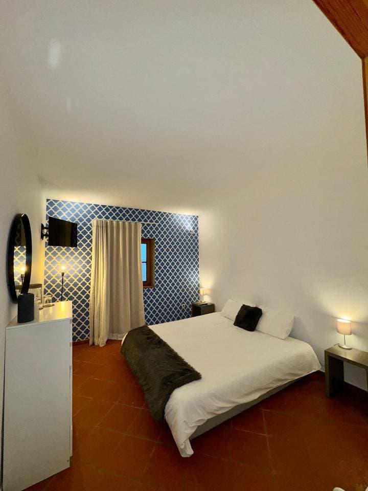Foto 12 von 13: Double Room with Shared Bathroom