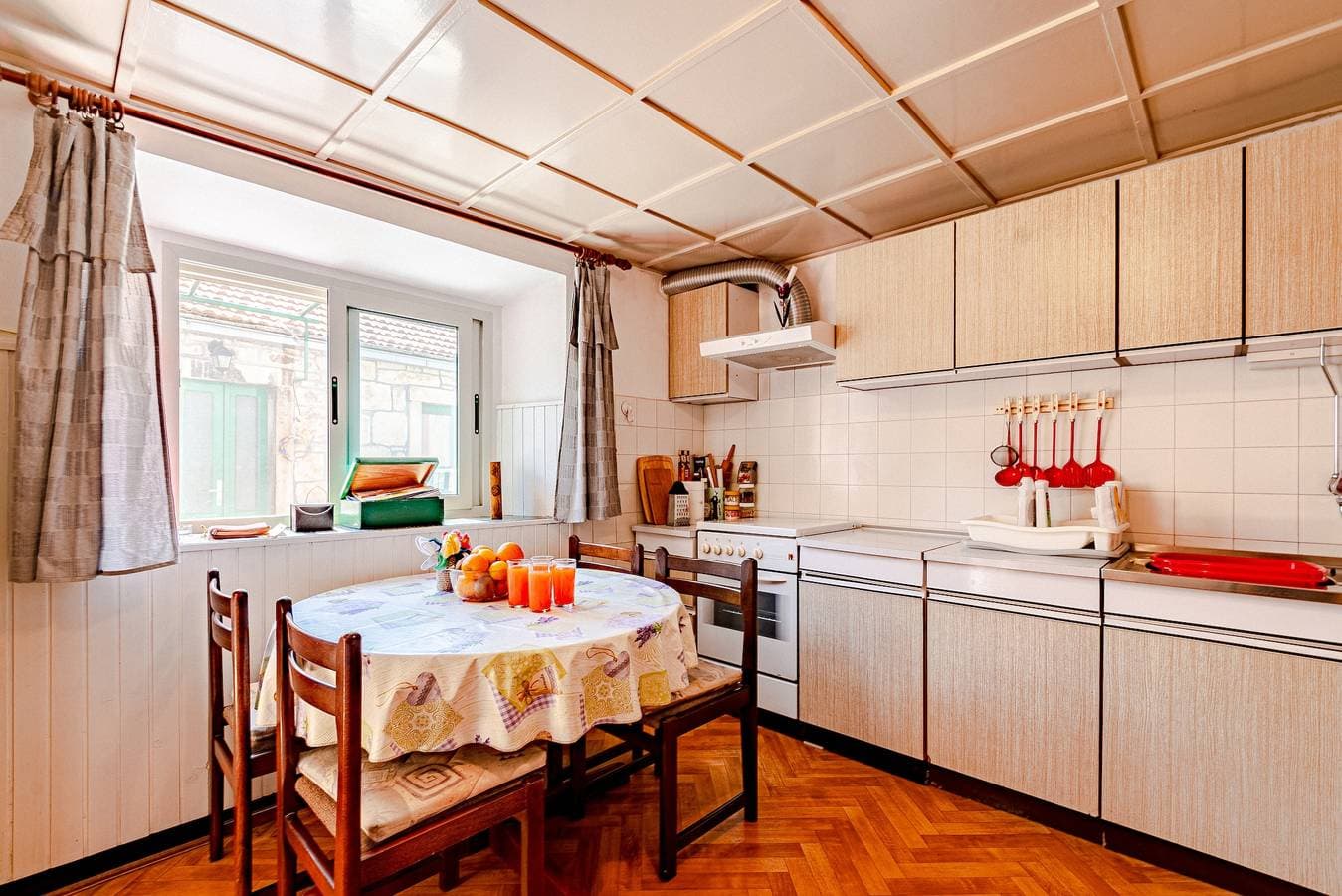Foto 9 von 29: 2-Zimmer-Ferienwohnung mit Terrasse Zrnovo, Korcula A-9239-a