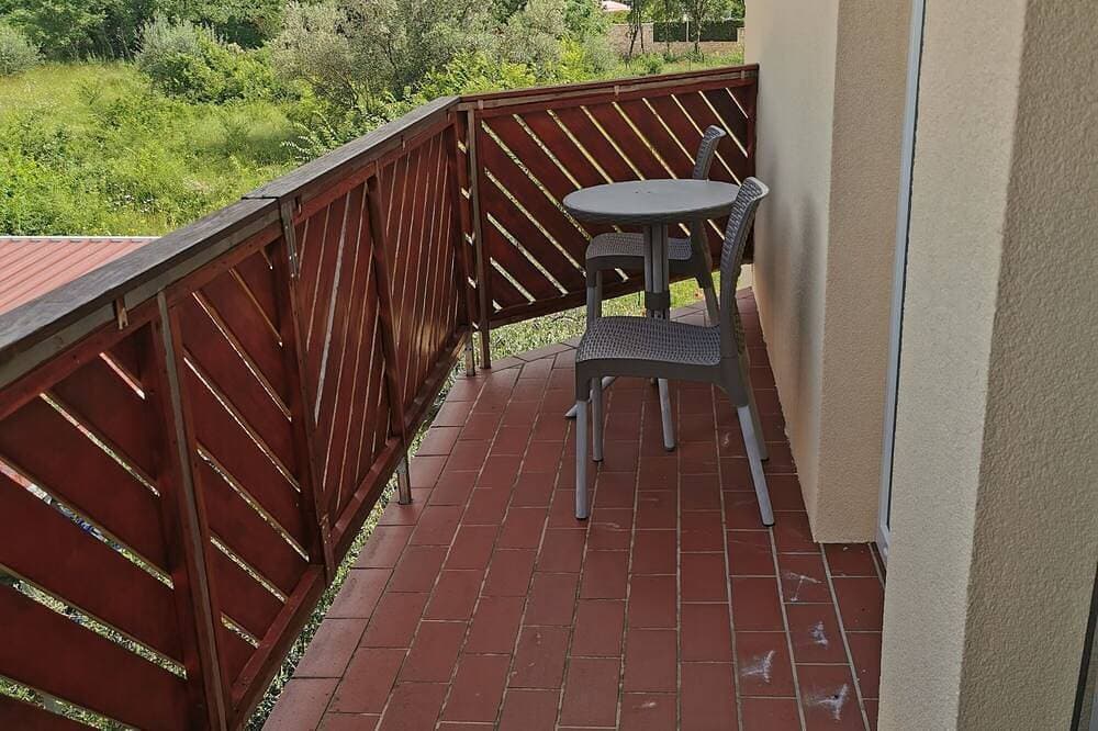 Foto 11 von 12: 2-Zimmer-Ferienwohnung mit Pool Kastel, Sredisnja Istra
