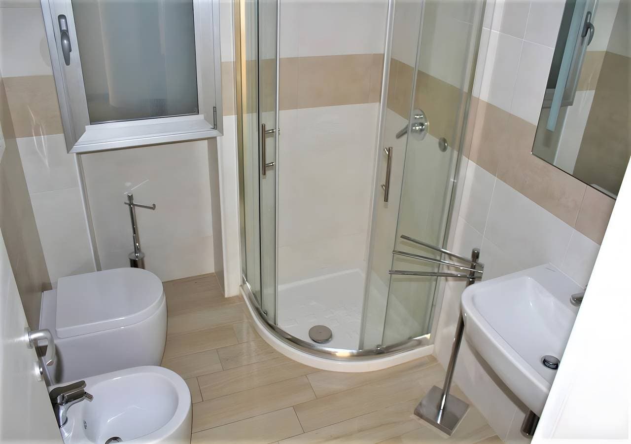 Foto 5 von 10: Apartment „Monolocale Eddy By Salentolimit“ mit Balkon und Klimaanlage