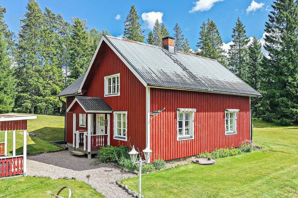 Gemütlicher schwedischer Waldhof Marie - in einsamer Lage - Kamin & Natur 1
