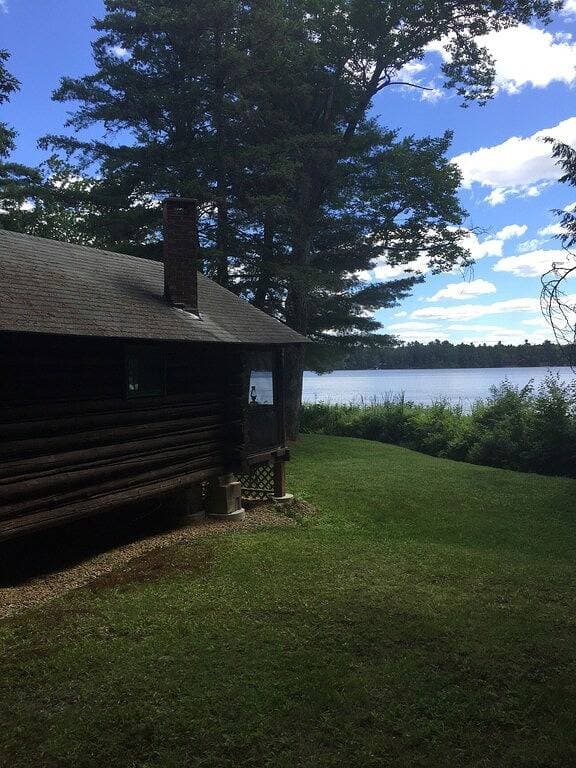 Foto 2 von 10: Das Liebesnest - eine gemütliche Blockhütte am See