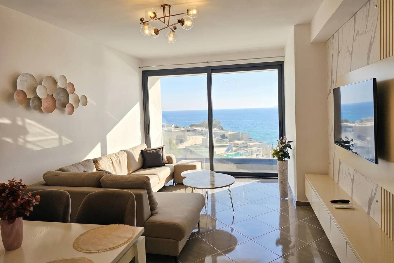 Sunset Luxury Apartment /w Panoramic Sea View 1