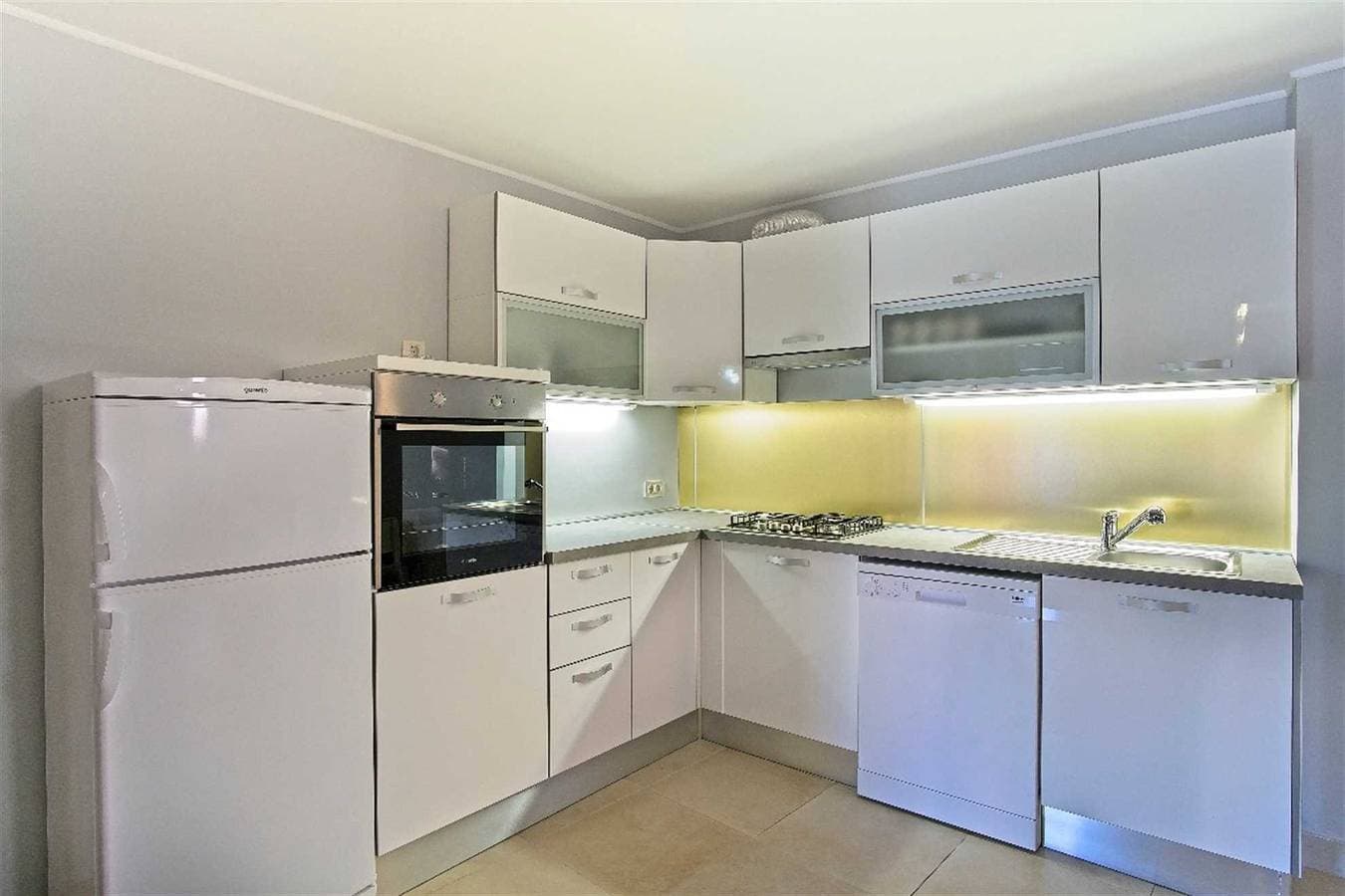 Foto 8 von 18: Apartment mit einem Schlafzimmer im Zentrum von Veli Losinj