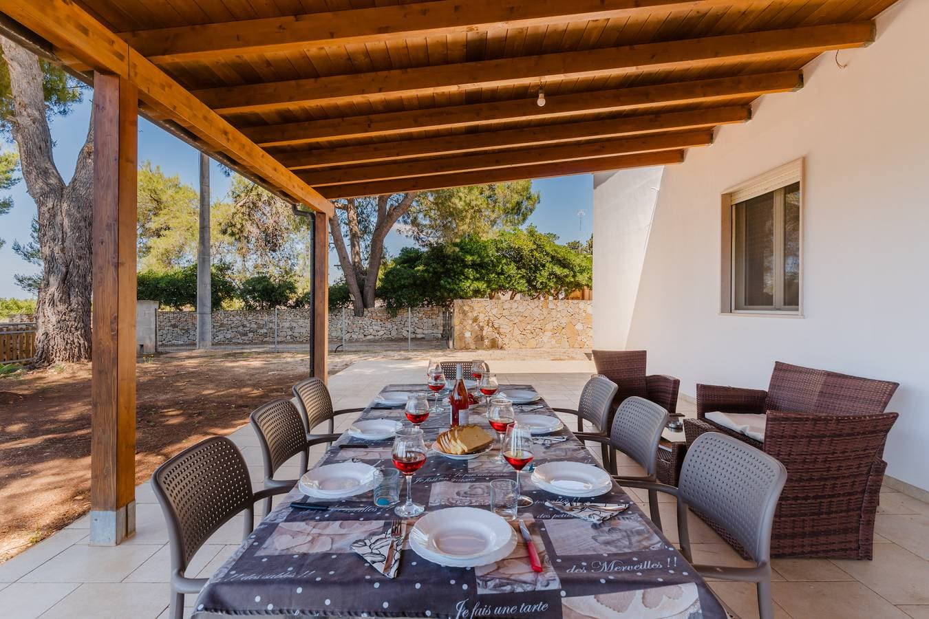 Foto 4 von 25: Gästehaus für 10 Personen mit Terrasse