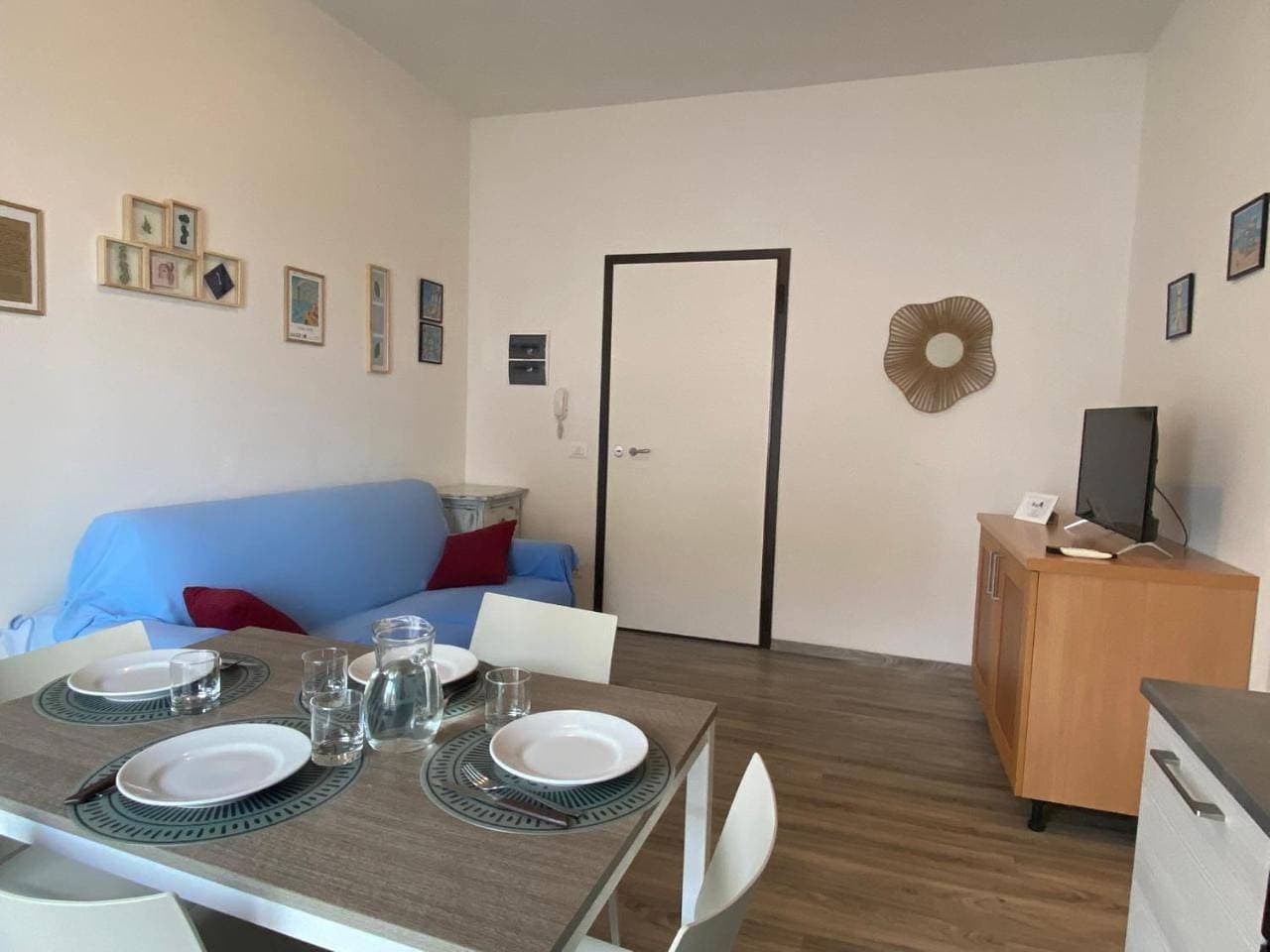 Foto 13 von 27: One-Bedroom Apartment with Partial Sea View