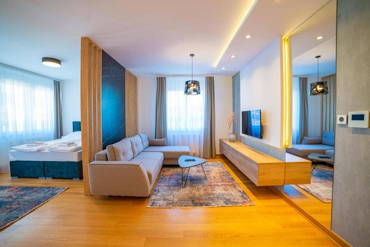 Foto 4 von 28: King Studio with Sofa Bed