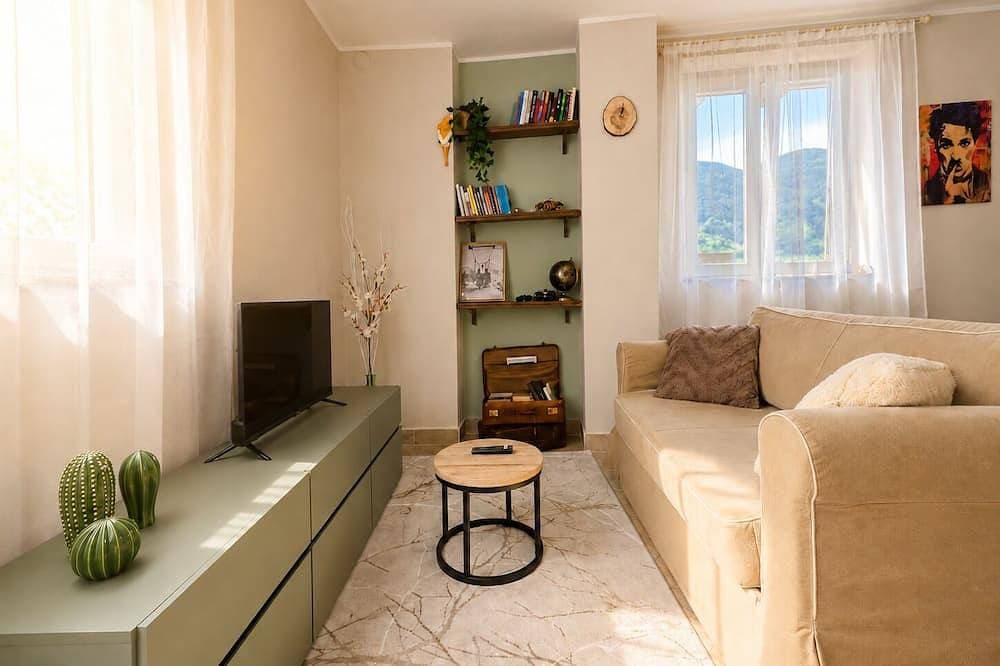 Foto 8 von 11: A cozy mountain home for couples and families, surrounded by nature, relaxation, and hiking