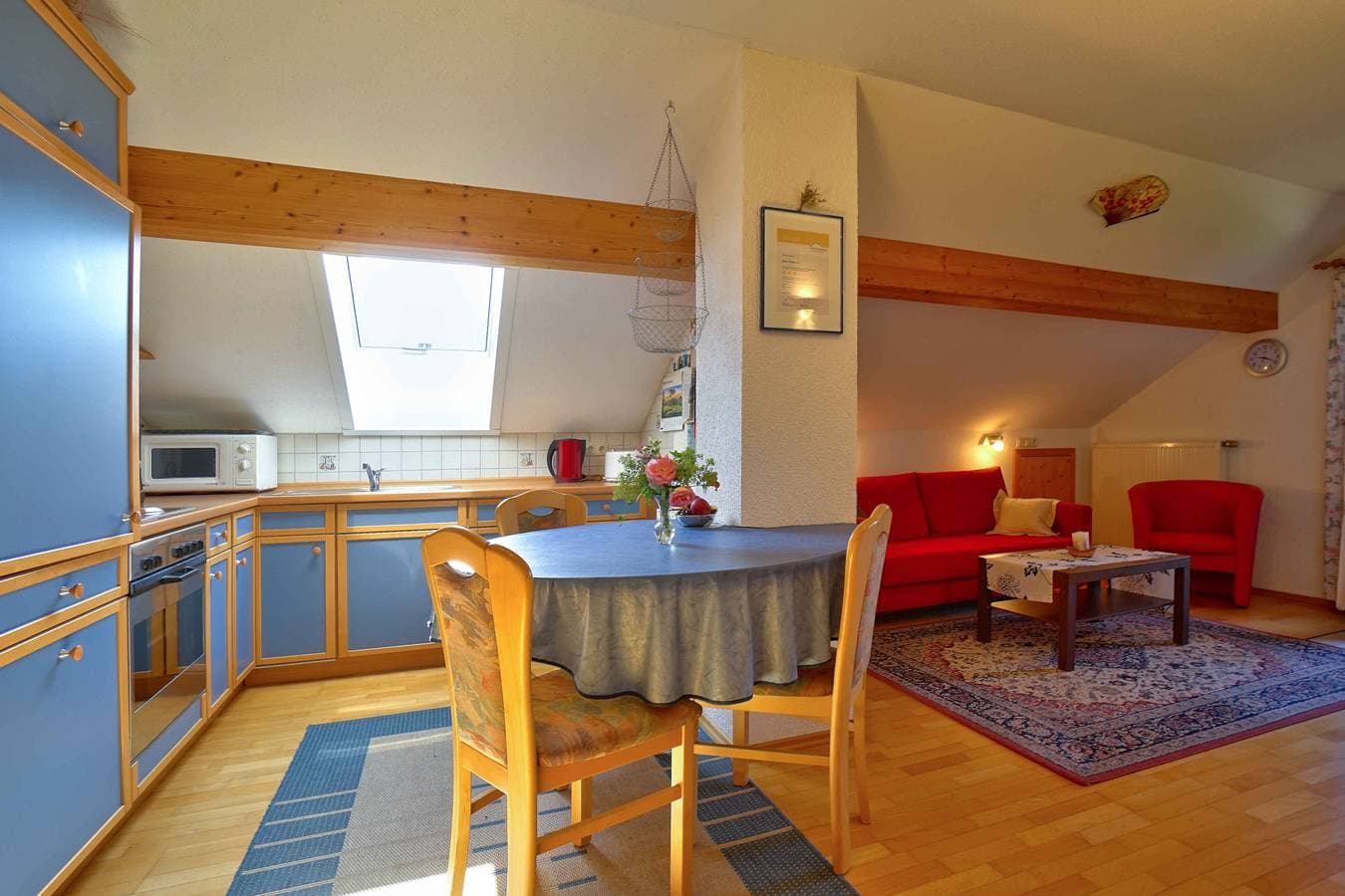 Foto 6 von 11: Beim Rieder - Ferienwohnung 45 qm mit Balkon und Bergblick
