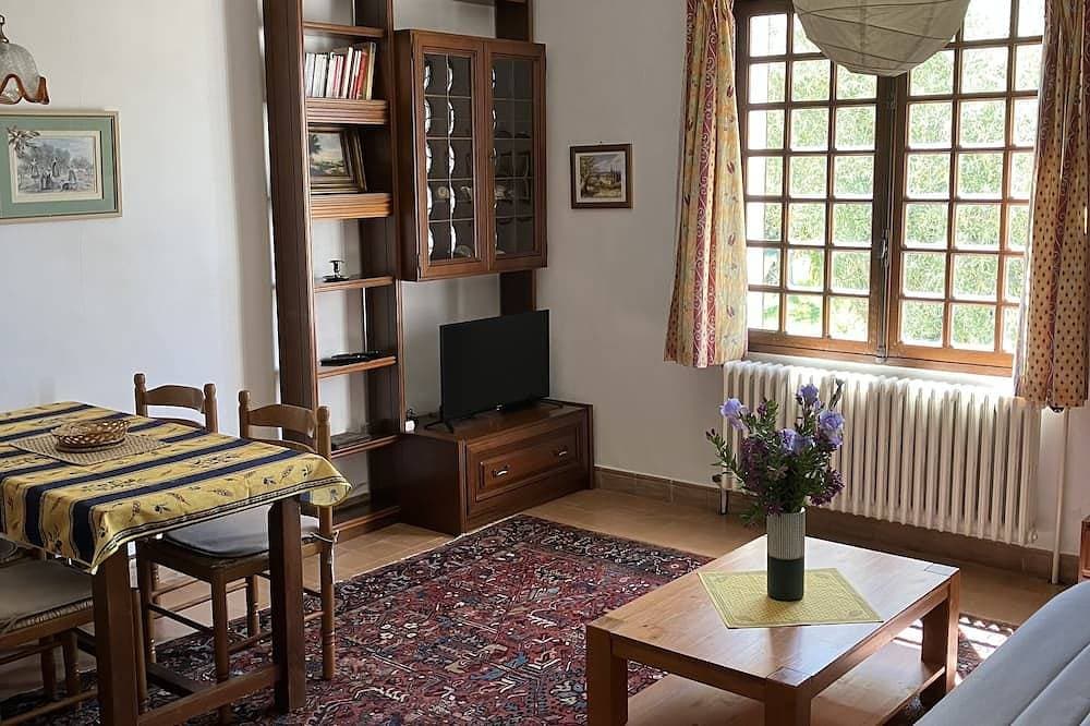 Foto 4 von 22: Ferienwohnung auf parkähnlichem Privatanwesen mit Pool bei Arles in der Provence