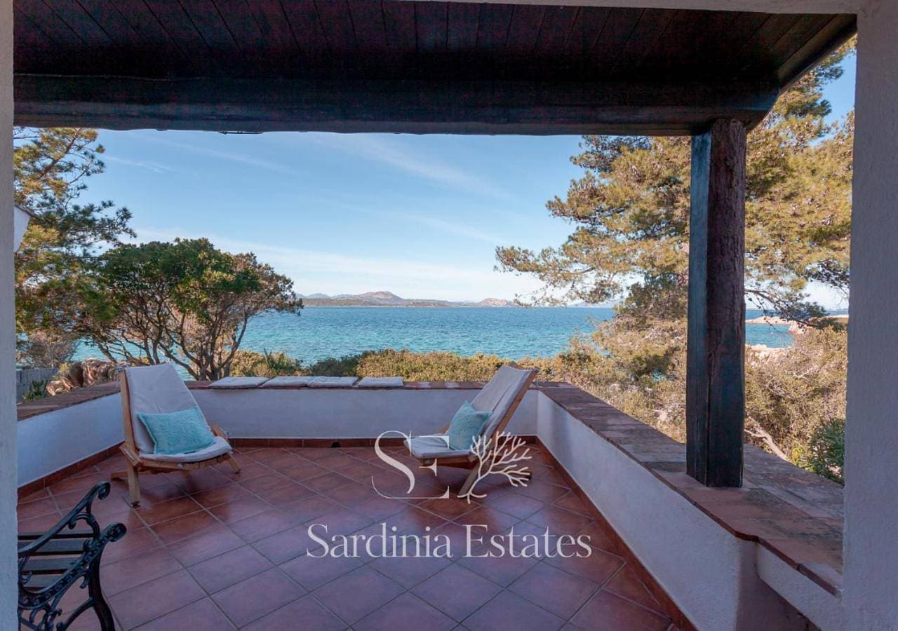 Foto 3 von 106: Villa with Sea View