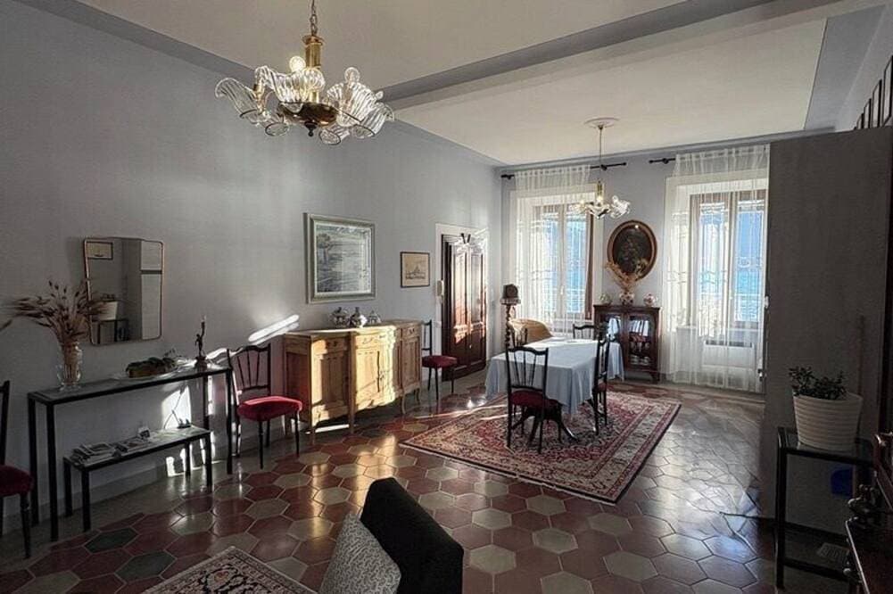 Foto 10 von 30: Residenza Liberty in riva la lago Loft