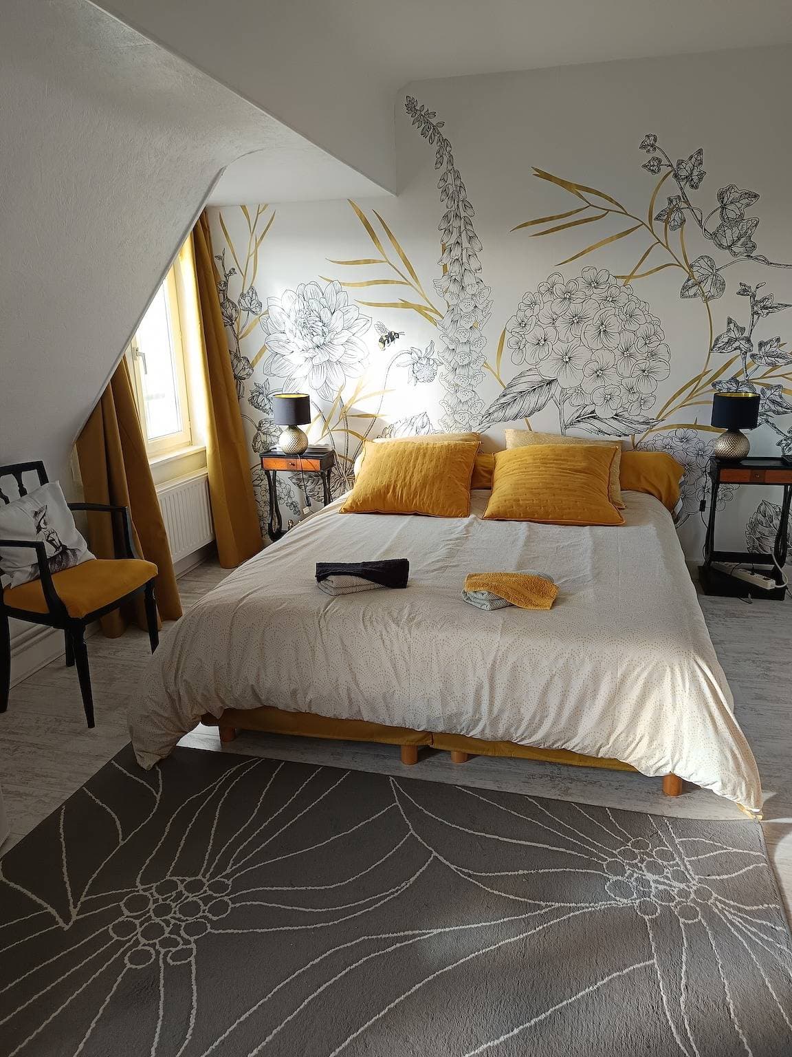 Foto 10 von 26: Gästezimmer „La Coccinelle Des Cap - Taupe Zen“ mit Meerblick, privater Terrasse & WLAN