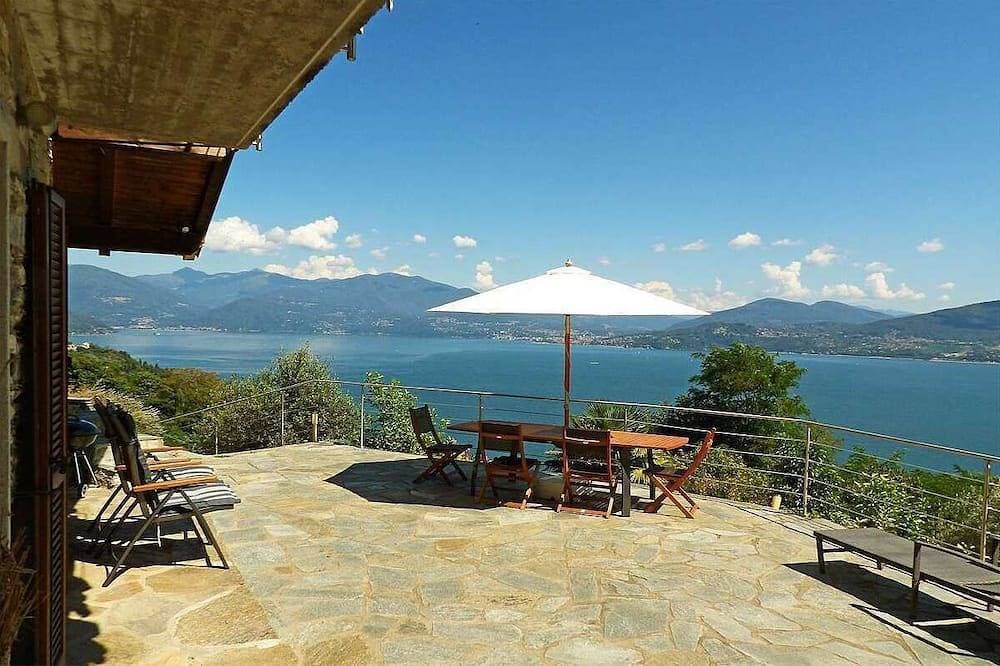 Ferienhaus Camelia mit Traumaussicht über den Lago Maggiore (It) 1