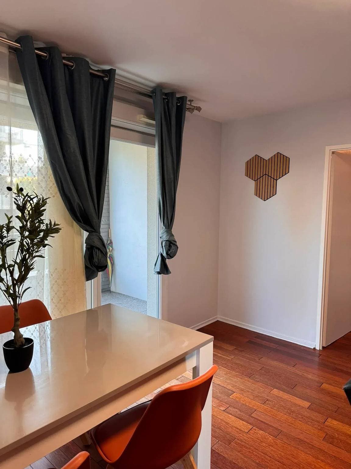 Foto 6 von 16: Komfortable Wohnung in Saint-Denis - 70 m² mit Balkon