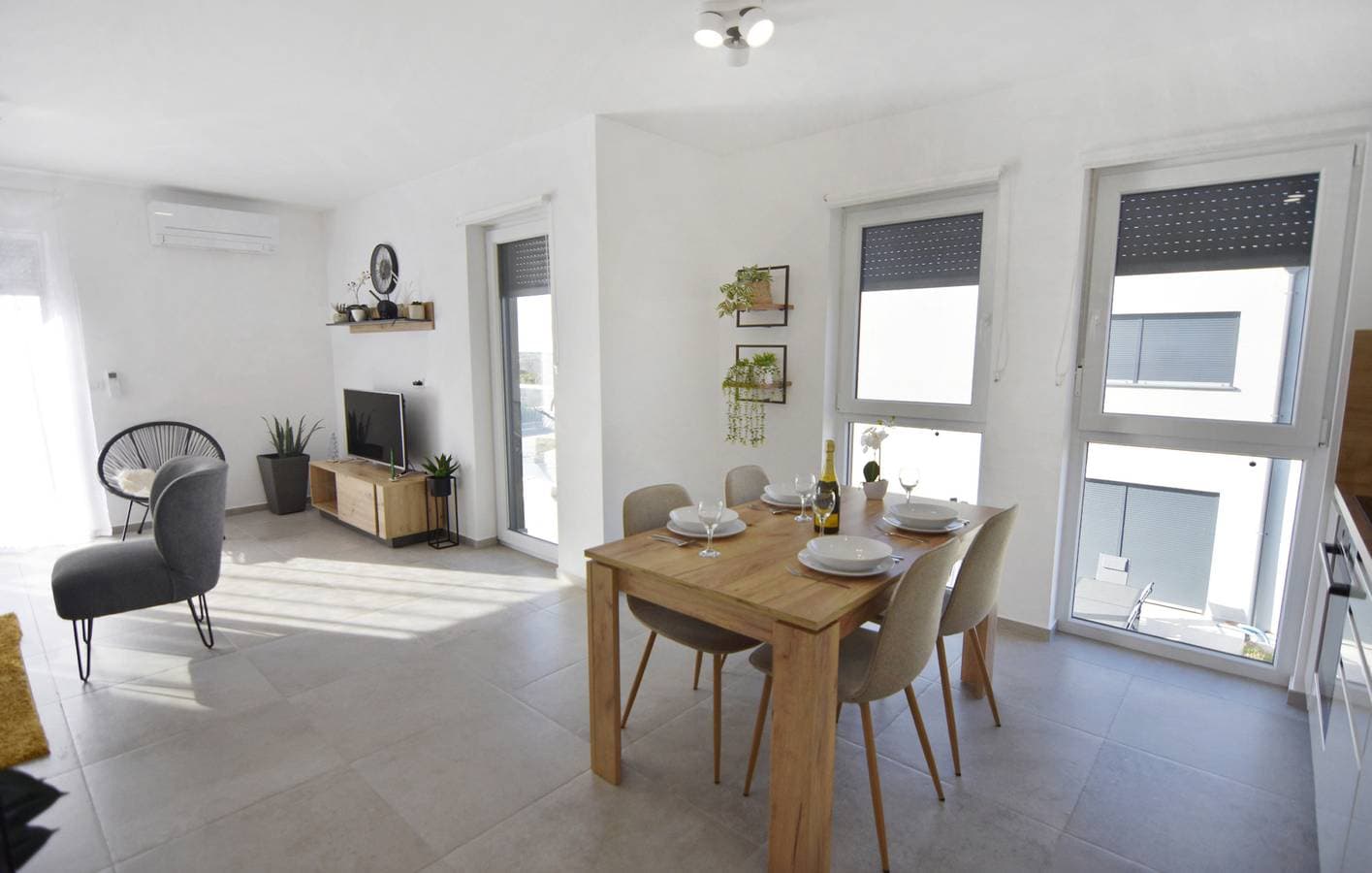Foto 8 von 42: Moderne Wohnung in der Nähe von Kanegra Beach