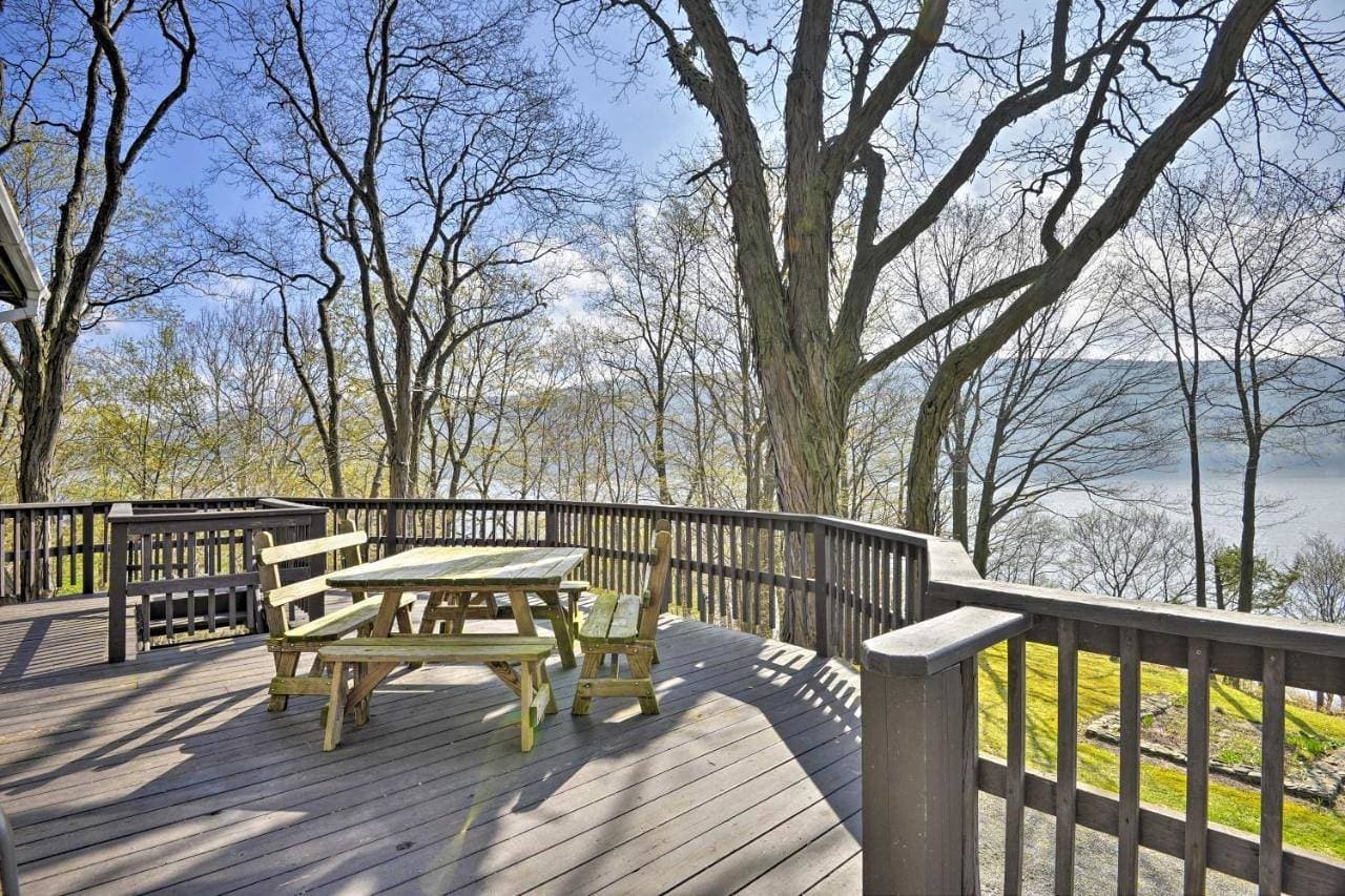 Skaneateles Lake Home: Water Views & Private Beach 1