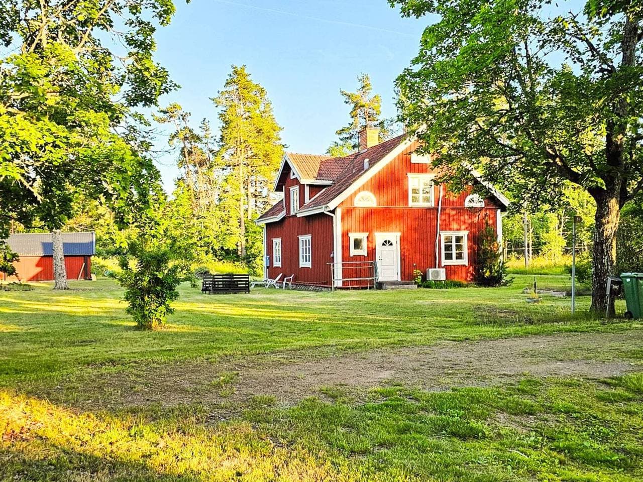 Foto 3 von 33: 5 Personen Ferienhaus in Fårbo