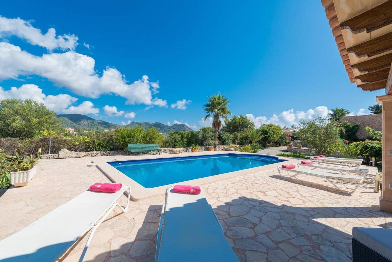 Foto 6 von 38: Villa 'Sa Plana Ref 42' mit Bergblick, privatem Pool und Wi-Fi