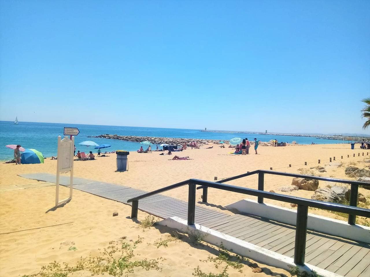 Foto 12 von 24: T1 Dunas 3D 150M Praia 4 Pessoas