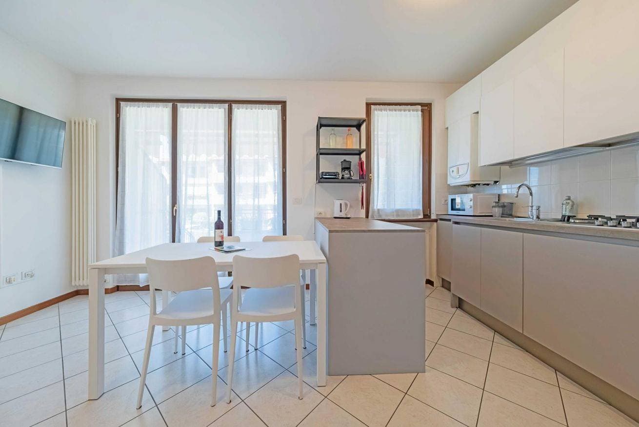 ApartmentsGarda - Elisabetta 10 1
