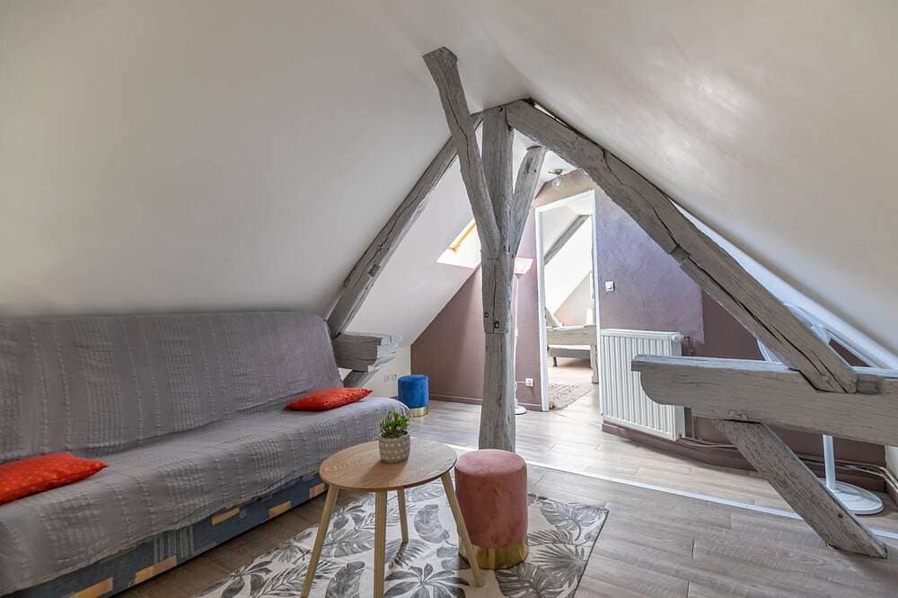 Foto 10 von 30: Ferienhaus-Traditionell-Ensuite mit Dusche-avec Piscine et Mare